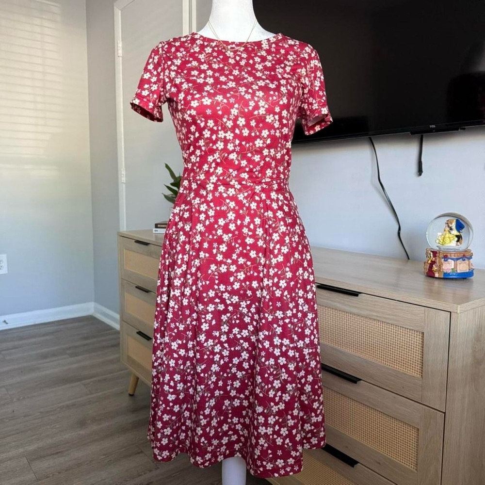 red floral print knee length dress